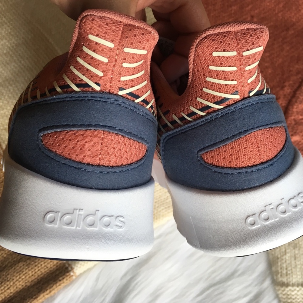 NWT Adidas Womens Sneakers Running Shoes Asweerun - Picture 7 of 8